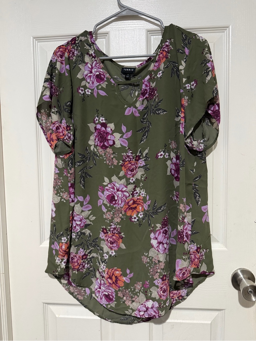Torrid Olive Green Floral Blouse 1x